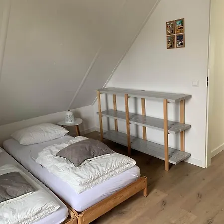 Holiday home 60 Op Recreatiepark De Wielen Sint Maarten