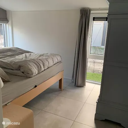 60 Op Recreatiepark De Wielen Holiday home